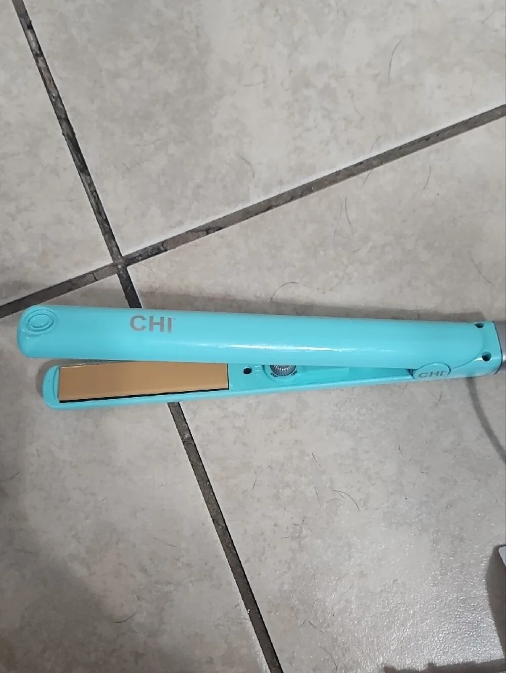 Chi compact styling